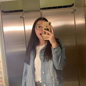 Meet your Posher, Abigail